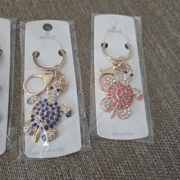 RESERVED BUNDLE Mint Turtle Bagcharm/Keychain- Purple, Red, Black, Pink - Picture 4 of 5